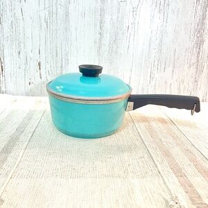 Vintage club cookware turquoise cast aluminum retro replacement 7 1/2”